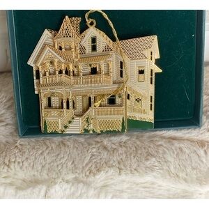 🌸Sheila’s Collectible Ornament - Riley-Cutler🌸